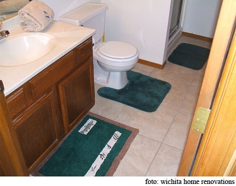 Mantener las alfombras del baño limpias