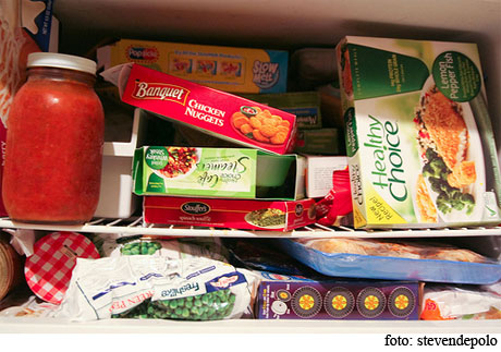 Almacenar alimentos en el congelador