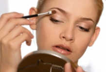 Errores que cometemos y arruinan el maquillaje