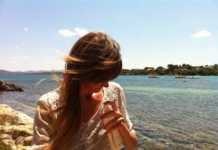 Cómo evitar la resequedad del cabello en la playa