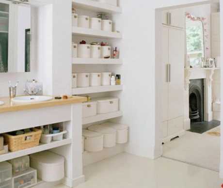 Cómo organizar los cosméticos y toallas